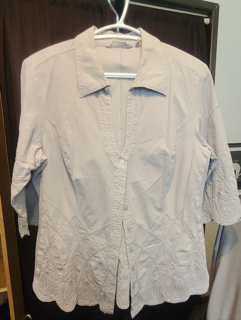 Soft Surroundings Light Beige/Sage Embroidered Button-Front Shirt